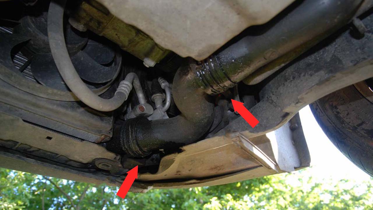 Wyciek oleju na wejściu do intercoolera